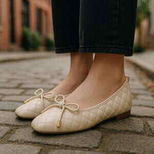 Korean BALLET  Quilted Square Toed Flats w/ Bows Size 240 (1.5) or Ladies 6